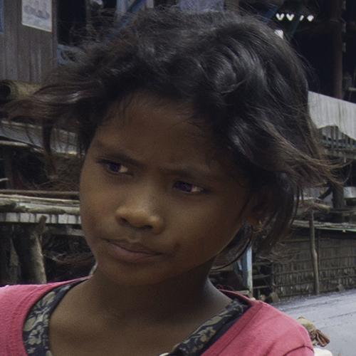 Portrait d'une petite Cambodgienne